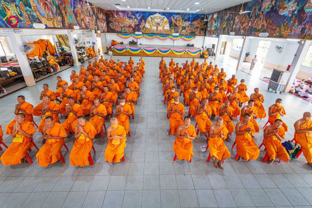 ภาพ No.295696:วันที่ 15 มกราคม พ.ศ. 2569 พิธีทอดผ้าป่าทำนุบำรุงศาสนสถาน ณ วัดโบสถ์บน ต.บางคูเวียง จ.นนทบุรี อนุสรณ์สถานลำดับที่ 4 สถานที่เกิดด้วยกายธรรม ในโครงการธรรมยาตรา กตัญญูบูชา มหาปูชนียาจารย์ พระมงคลเทพมุนี(สด จนฺทสโร) พระผู้ปราบมาร อนุสรณ์สถาน 7 แห่ง ปีที่ 14