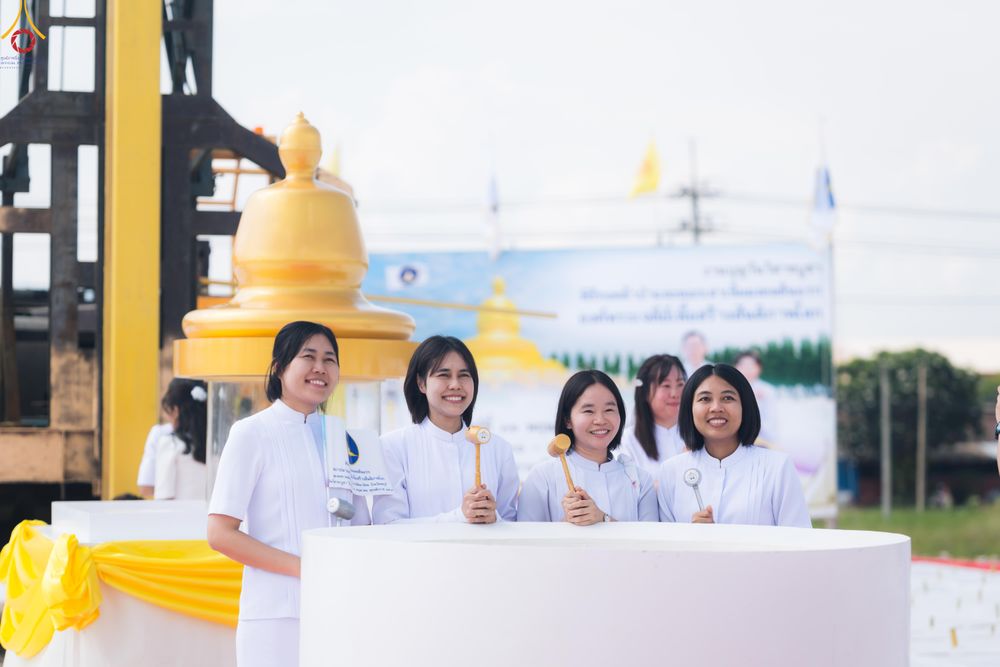 ภาพ No.331447:วันที่ 31 พฤษภาคม พ.ศ.2569 พิธีทอดผ้าป่าและตอกเสาเข็มมงคลต้นแรก องค์พระเจดีย์เพื่อสร้างสันติภาพโลก  ณ ธุดงคสถานพัฒนานิคม จังหวัดลพบุรี