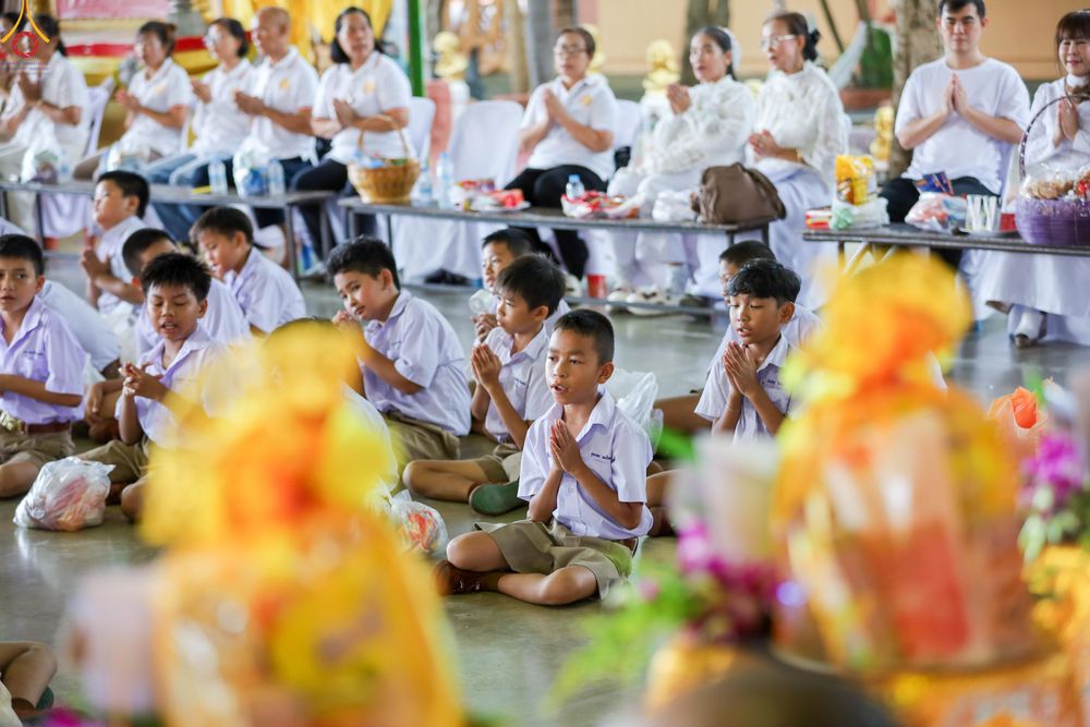 ภาพ No.333645:วันพฤหัสบดี ที่ 11 มิถุนายน พ.ศ.2569 โครงการตักบาตรปลื้มใจ" เนื่องในวันไหว้ครู  ณ โรงเรียนธนสิทธิ์อนุสรณ์ อ.บางพลี จ.สมุทรปราการ