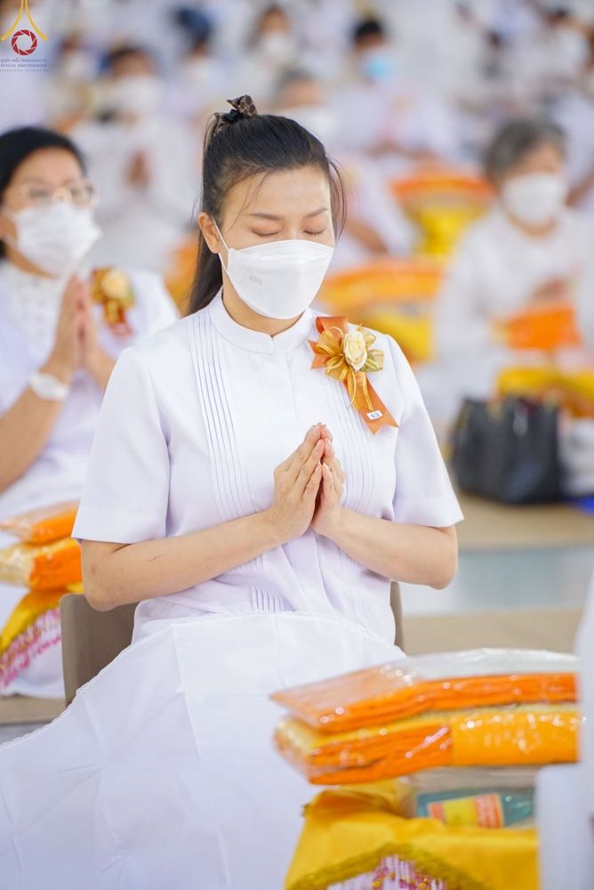 ภาพ No.75428:พิธีสวดพระพุทธมนต์และถวายภัตตาหารเป็นสังฆทาน เนื่องในวันมหาปูชนียาจารย์ วันที่ 3 กุมภาพันธ์ พ.ศ. 2565 ณ วัดพระธรรมกาย อ.คลองหลวง จ.ปทุมธานี