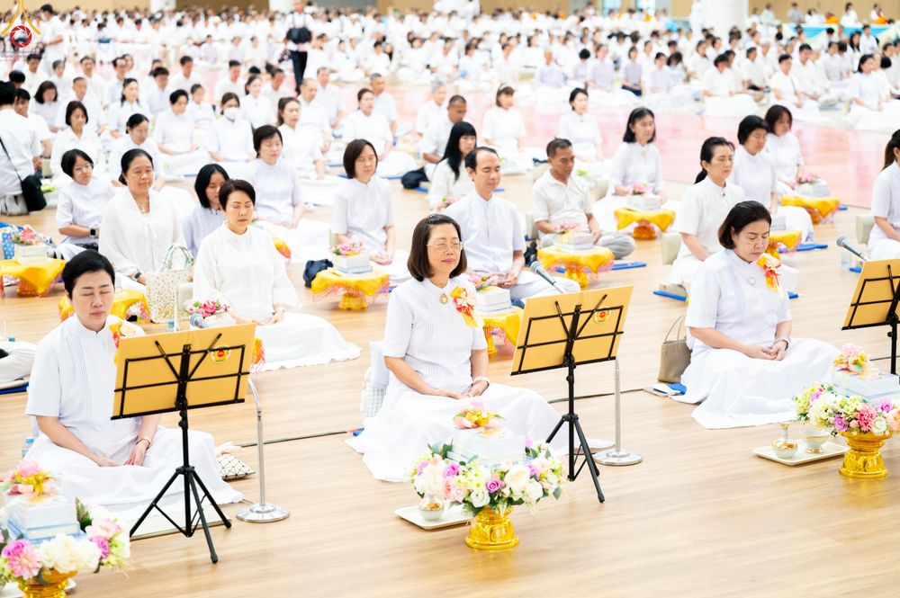 ภาพ No.329027:วันอาทิตย์ที่ 17 พฤษภาคม พ.ศ.2569 พิธีร่วมบุญการศึกษาพระภิกษุสามเณร (หนังสือบาลี นักธรรม ทางก้าวหน้า World-Pec) ณ ห้องแก้วสารพัดนึก 2 วัดพระธรรมกาย