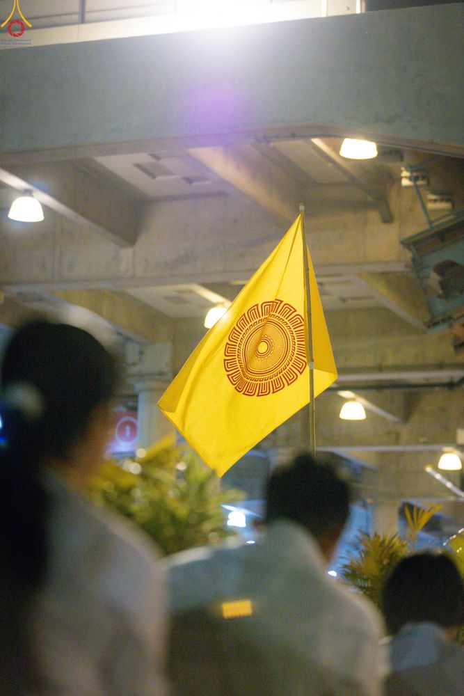 ภาพ No.280397:วันที่ 31 ธันวาคม พ.ศ.2568 -วันที่ 1 มกราคม พ.ศ.2569 พิธีฉลองชัยสวดมนต์บทธัมมจักกับปปวัตนสูตร ครบ 8,000,000,000 จบ , พิธีสวดมนต์ข้ามปี ณ วัดพระธรรมกาย