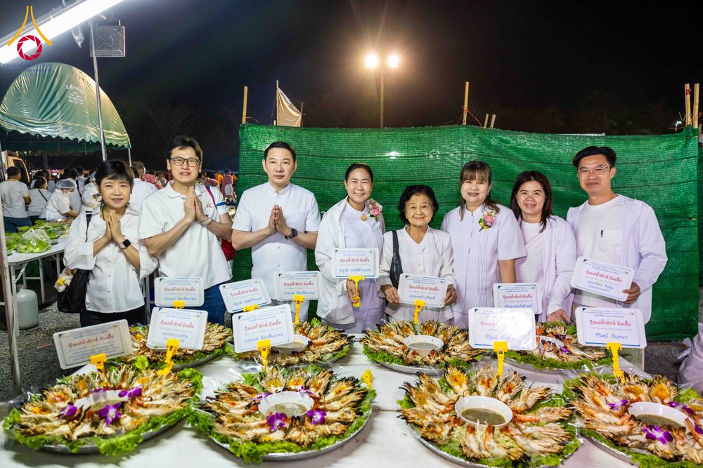 ภาพ No.301702:วันที่ 24 มกราคม พ.ศ. 2569 พิธีถวายภัตตาหารเป็นสังฆทาน แด่พระธรรมยาตรา ณ อนุสรณ์สถานบางปลา วัดบางปลา อำเภอบางเลน จังหวัดนครปฐม ในโครงการธรรมยาตรา กตัญญูบูชา มหาปูชนียาจารย์ พระมงคลเทพมุนี(สด จนฺทสโร) พระผู้ปราบมาร อนุสรณ์สถาน 7 แห่ง ปีที่ 14