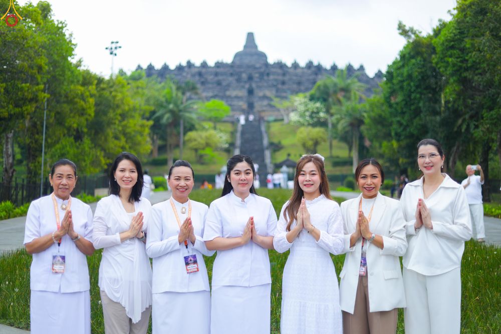 ภาพ No.331580:วันอาทิตย์ที่ 31 พฤษภาคม พ.ศ. 2569 เทศกาลวิสาขบูชานานาชาติ มหาเจดีย์บุโรพุทโธ (Borobudur) ในจังหวัดชวากลาง ประเทศอินโดนีเซีย