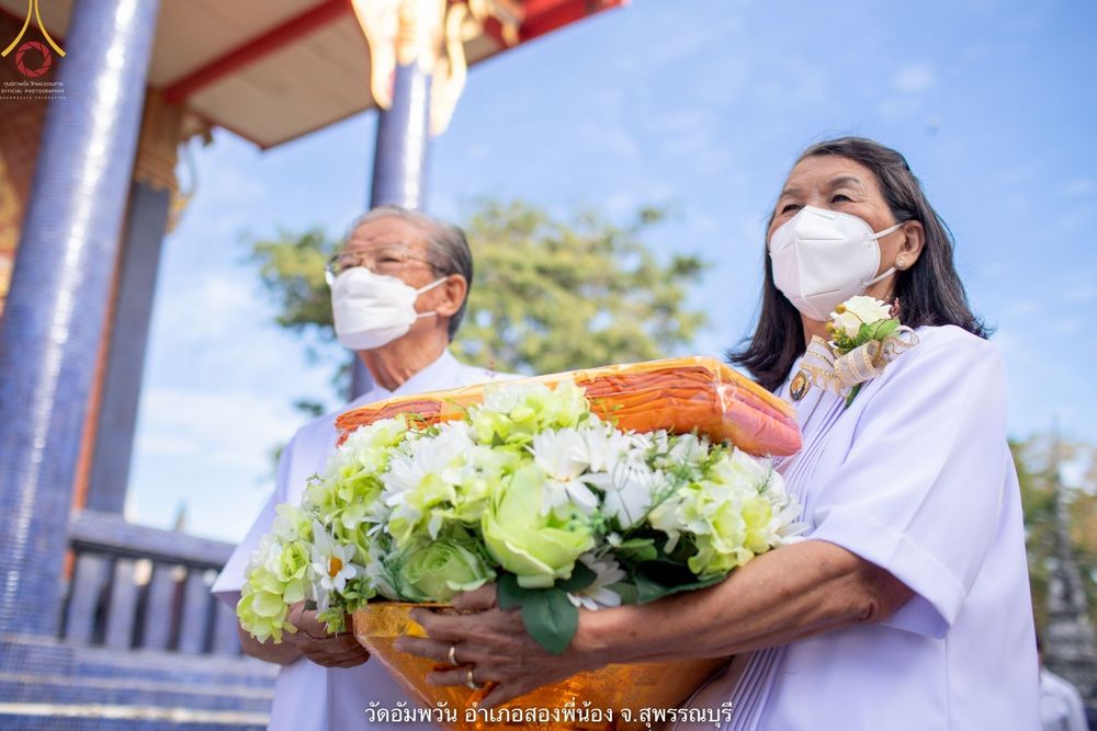 ภาพ No.69123:พระธรรมยาตรา ปฏิบัติศาสนกิจ ทำนุบำรุงศาสนสถาน, สวดธรรมจักร, ปฏิบัติธรรม ร่วมกับชุมชน,นักเรียนเด็กดีวีสตาร์ และร่วมพิธีทอดผ้าป่าบำรุงศาสนสถาน ในโครงการธรรมยาตรากตัญญูบูชา มหาปูชนียาจารย์ พระมงคลเทพมุนี(สด จนฺทสโร) พระผู้ปราบมาร อนุสรณ์สถาน 7 แห่ง ปีที่ 11