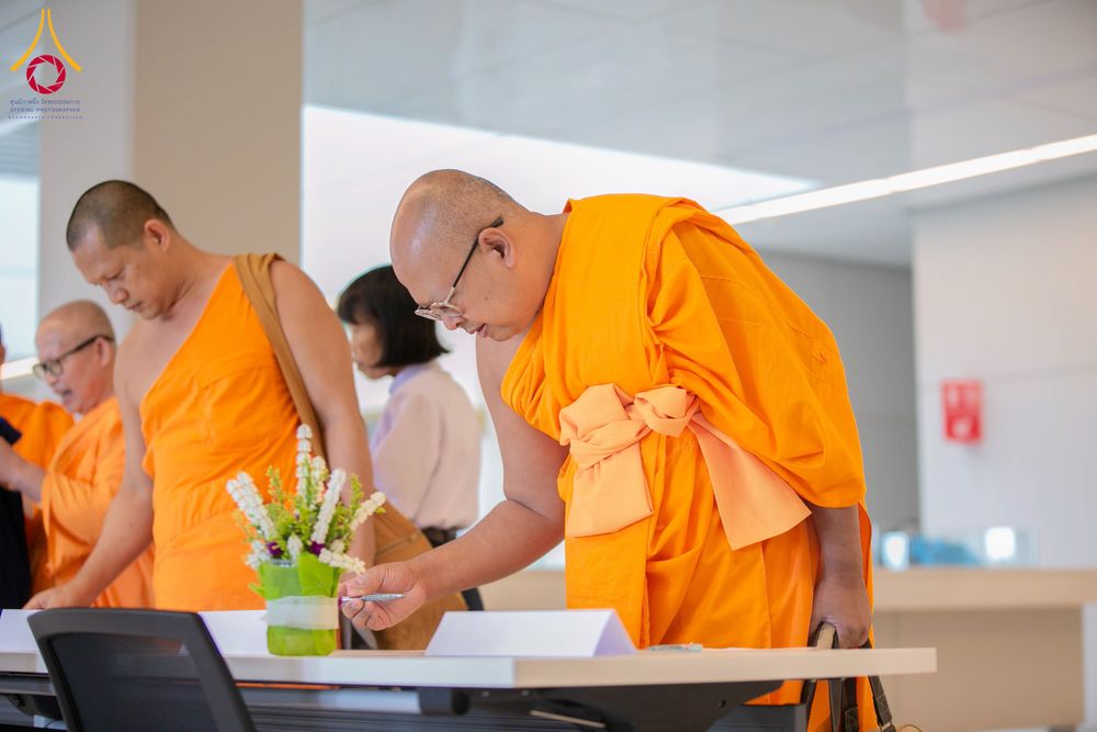 ภาพ No.285089:วันศุกร์ที่12 ธันวาคม พ.ศ.2568  อบรม AI ให้พระเจ้าอาวาสต่างประเทศ โดย แผนกบัณฑิตศึกษา กองวิชาการ ศูนย์พุทธศาสตร์ศึกษา DCI สำนักการศึกษา วัดพระธรรมกาย