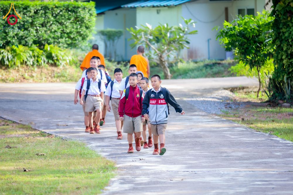 ภาพ No.285457:วันที่ 11 ธันวาคม พ.ศ. 2568  รวมพลังเด็กดี V-Star ผู้นำฟื้นฟูศีลธรรมโลก ประจำปี 2568 จังหวัดแพร่  ณ ธุดงคสถานแพร่ อำเภอวังชิ้น จังหวัดแพร่