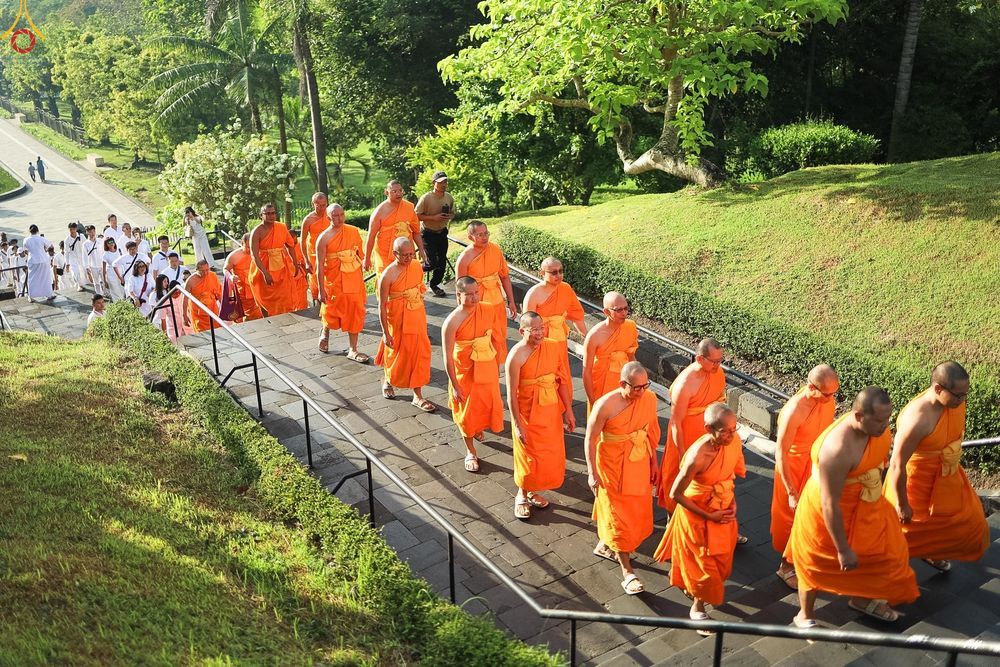 ภาพ No.331225:วันที่ 29 พฤษภาคม พ.ศ.2569 MBMI Tangerang (Majelis Agama Buddha Mahanikaya)  ได้มีการเตรียมงานเพื่อจัดงานวิสาขบูชานานาชาติ (ภาพชุดที่ 2)