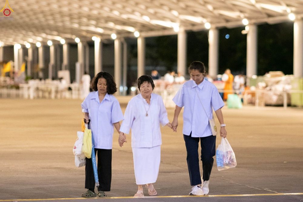 ภาพ No.345296:วันพฤหัสบดีที่ 27 สิงหาคม พ.ศ.2569 พิธีตักบาตรในวันธรรมชัย ณ สภาธรรมกายสากล วัดพระธรรมกาย ปทุมธานี