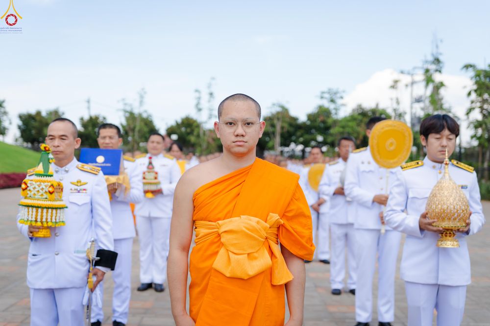 ภาพ No.331787:วันพฤหัสบดีที่ 4 มิถุนายน พ.ศ.2569 พิธีต้อนรับเปรียญธรรม 9 ประโยค และเปรียญธรรม 6 ประโยค  ณ อาคารธรรมสภา วัดบ้านขุน ต.บ่อหลวง อ.ฮอด จ.เชียงใหม่