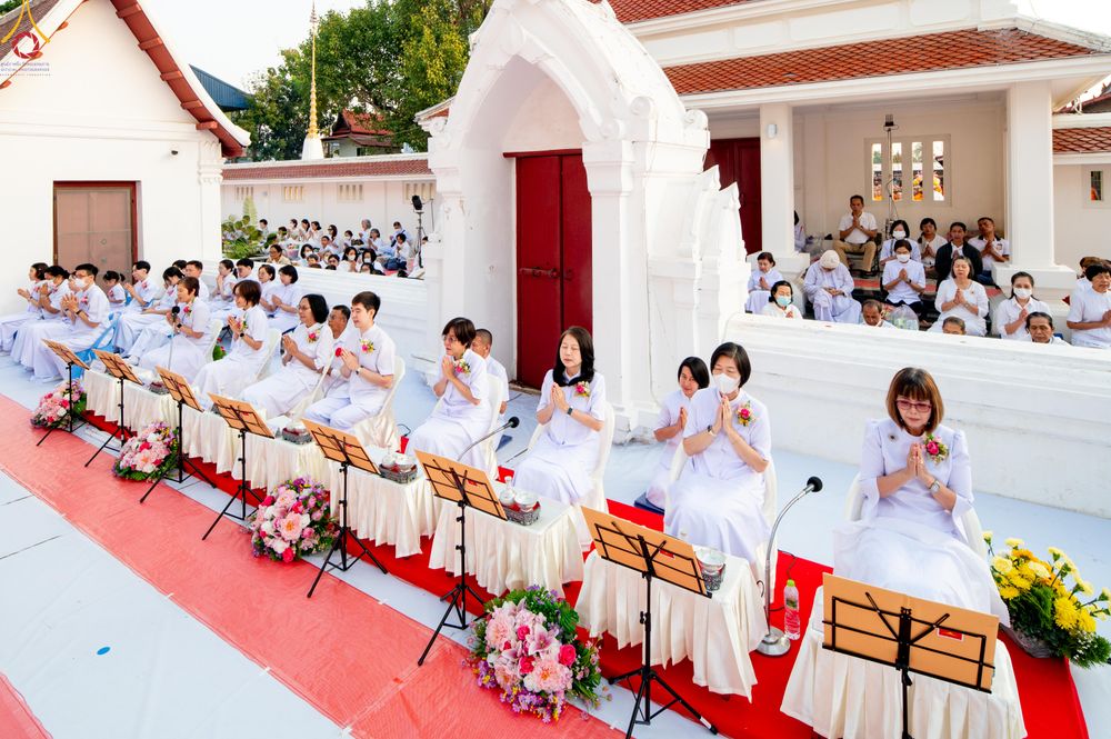 ภาพ No.297550:วันที่ 18 มกราคม พ.ศ. 2569 พิธีตักบาตรพระธรรมยาตรา ณ วัดโบสถ์บน ต.บางคูเวียง จ.นนทบุรี อนุสรณ์สถานลำดับที่ 4 สถานที่เกิดด้วยกายธรรม ในโครงการธรรมยาตรา กตัญญูบูชา มหาปูชนียาจารย์ พระมงคลเทพมุนี(สด จนฺทสโร) พระผู้ปราบมาร อนุสรณ์สถาน 7 แห่ง ปีที่ 14