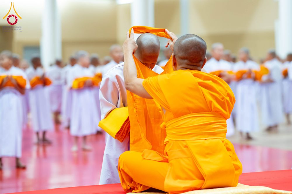 ภาพ No.319528:วันเสาร์ที่ 4 เมษายน พ.ศ.2569 พิธีขอขมา มอบผ้าไตร และถวายบาตรแด่นาคธรรมทายาท ในโครงการบรรพชาสามเณรฟื้นฟูพระพุทธศาสนาทั่วไทย โครงการหน่อแก้วเปรียญธรรม รุ่นที่ 14 โครงการสามเณรยุวธรรมทายาท รุ่นที่ 34 โครงการสามเณรมัชฌิมธรรมทายาท รุ่นที่ 30 ณ สภาธรรมกายสากล