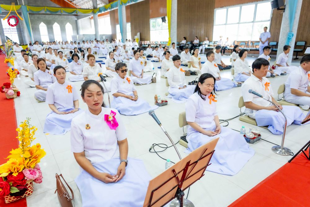 ภาพ No.315625:วันอาทิตย์ ที่ 22 มีนาคม พ.ศ. 2569 พิธีทอดผ้าป่าฉลองพระประธาน พิธีประดิษฐานพระบรมสารีริกธาตุในองค์พระประธาน พิธีจารึกชื่อบรรจุในแผ่นฌาน ณ ศูนย์ปฏิบัติธรรมสมุทรปราการ (บางบ่อ)