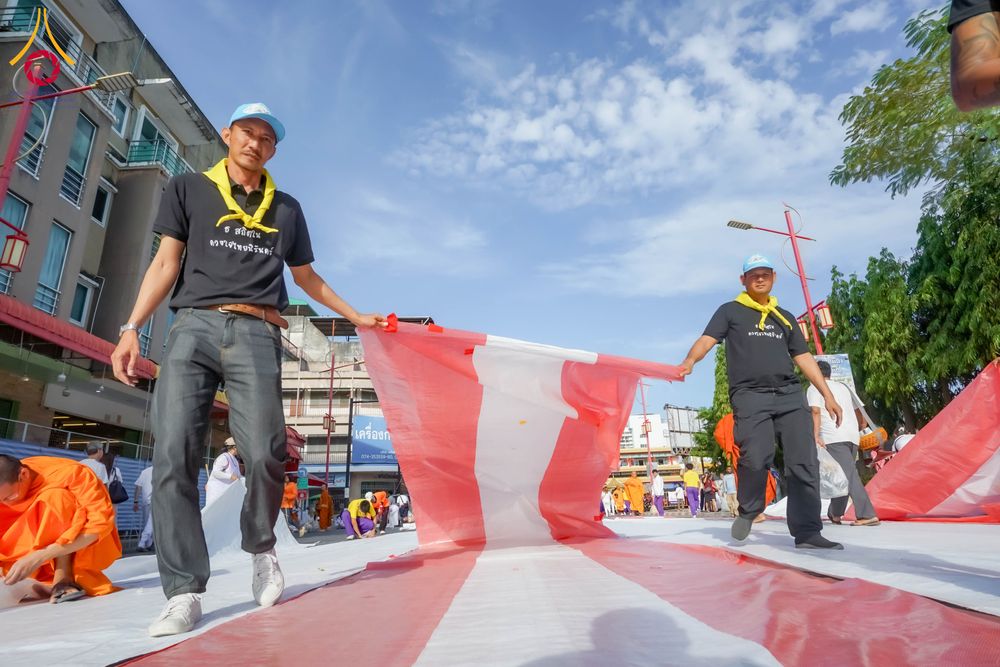 ภาพ No.314015:วันอาทิตย์ที่ 14 มีนาคม พ.ศ. 2569 ทำบุญเมืองหาดใหญ่ตักบาตรพระ 1,109 รูป เติมบุญใหญ่ หลังวิกฤตมหาอุทกภัย ณ ซุ้มประตูไชน่าทาวน์ ถนนศุภสารรังสรรค์ อ.หาดใหญ่ จ.สงขลา