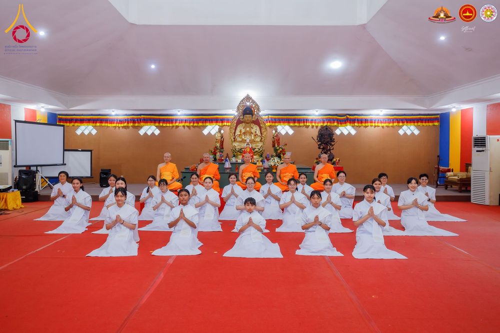 ภาพ No.284594:วันพุธที่ 17  ธันวาคม พ.ศ.2568  พิธีบวชอุบาสิกาแก้ว อินโดนีเซีย ณ ประเทศอินโดนีเซีย