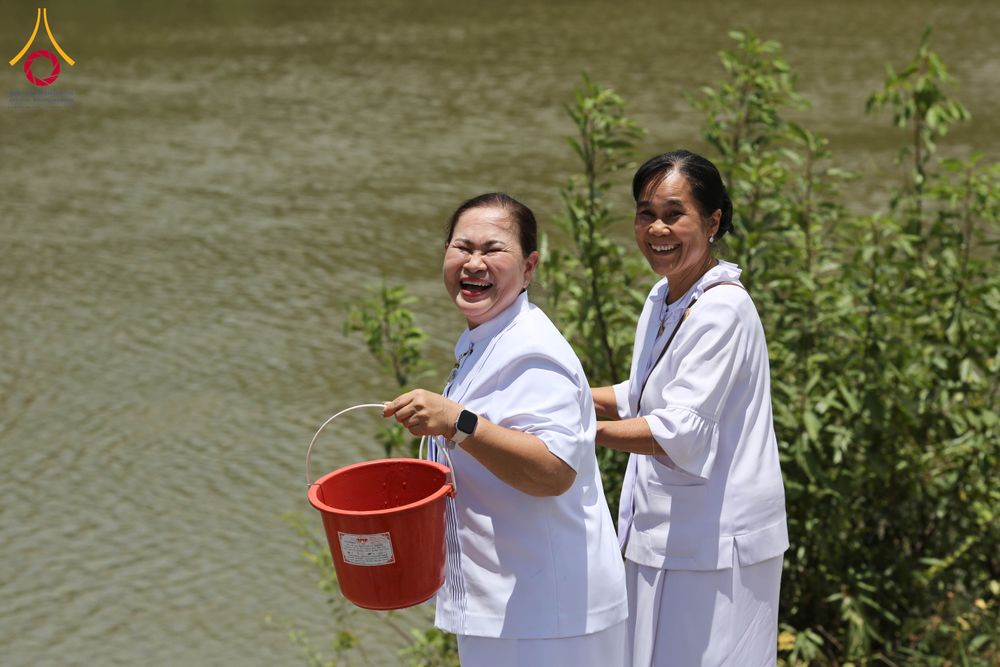 ภาพ No.340946:วันเสาร์ที่ 25 กรกฏาคม พ.ศ.2569 พิธีทอดผ้าป่าสามัคคี ปฐมฤกษ์ เปิดป้ายตั้งองค์ประธาน ณ ศูนย์ธรรมอุทยานสุขสดใส อ.จอมทอง จ.เชียงใหม่