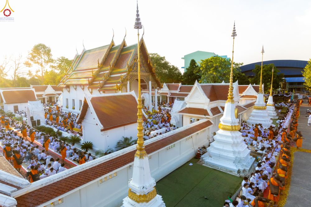 ภาพ No.295368:วันที่ 16 มกราคม พ.ศ. 2569 พิธีต้อนรับพระธรรมยาตรา อนุสรณ์สถานลำดับที่ 4 (ภาพชุดที่ 2) สถานที่เกิดด้วยกายธรรม ณ วัดโบสถ์บน ต.บางคูเวียง จ.นนทบุรี ในโครงการธรรมยาตรา กตัญญูบูชา มหาปูชนียาจารย์ พระมงคลเทพมุนี(สด จนฺทสโร) พระผู้ปราบมาร อนุสรณ์สถาน 7 แห่ง ปี