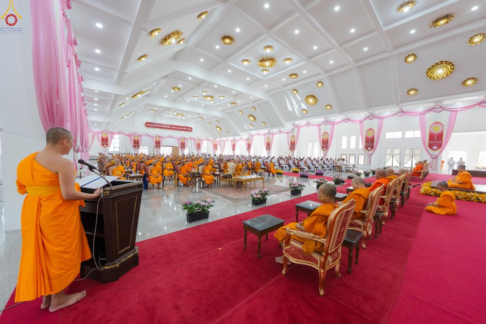 ภาพ No.331821:วันพฤหัสบดีที่ 4 มิถุนายน พ.ศ.2569 พิธีต้อนรับเปรียญธรรม 9 ประโยค และเปรียญธรรม 6 ประโยค  ณ อาคารธรรมสภา วัดบ้านขุน ต.บ่อหลวง อ.ฮอด จ.เชียงใหม่