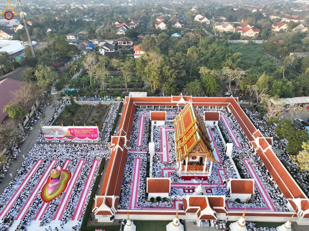 ภาพ No.73557:พิธีตักบาตรพระธรรมยาตราฯ ในโครงการธรรมยาตรากตัญญูบูชา มหาปูชนียาจารย์ พระมงคลเทพมุนี(สด จนฺทสโร) พระผู้ปราบมาร ปีที่ 11 ณ อนุสรณ์สถานลำดับที่ 4 สถานที่เกิดด้วยกายธรรม วัดโบสถ์ (บน) บางคูเวียง อ.บางกรวย จ.นนทบุรี วันที่ 22 มกราคม พ.ศ. 2566
