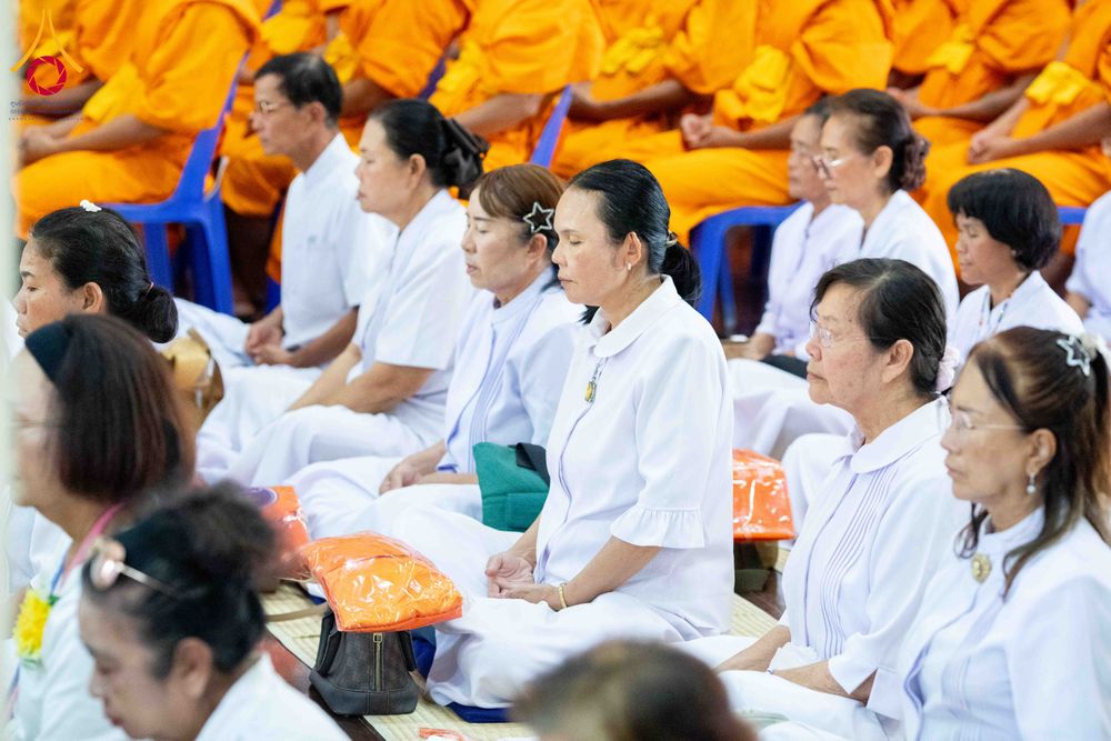 ภาพ No.298892:วันที่ 16 มกราคม พ.ศ. 2569 พิธีทอดผ้าป่าทำนุบำรุงศาสนสถาน ณ วัดอัมพวัน ต.บางม่วง อ.บางใหญ่ จ.นนทบุรี ในโครงการธรรมยาตรา กตัญญูบูชา มหาปูชนียาจารย์ พระมงคลเทพมุนี(สด จนฺทสโร) พระผู้ปราบมาร อนุสรณ์สถาน 7 แห่ง ปีที่ 14