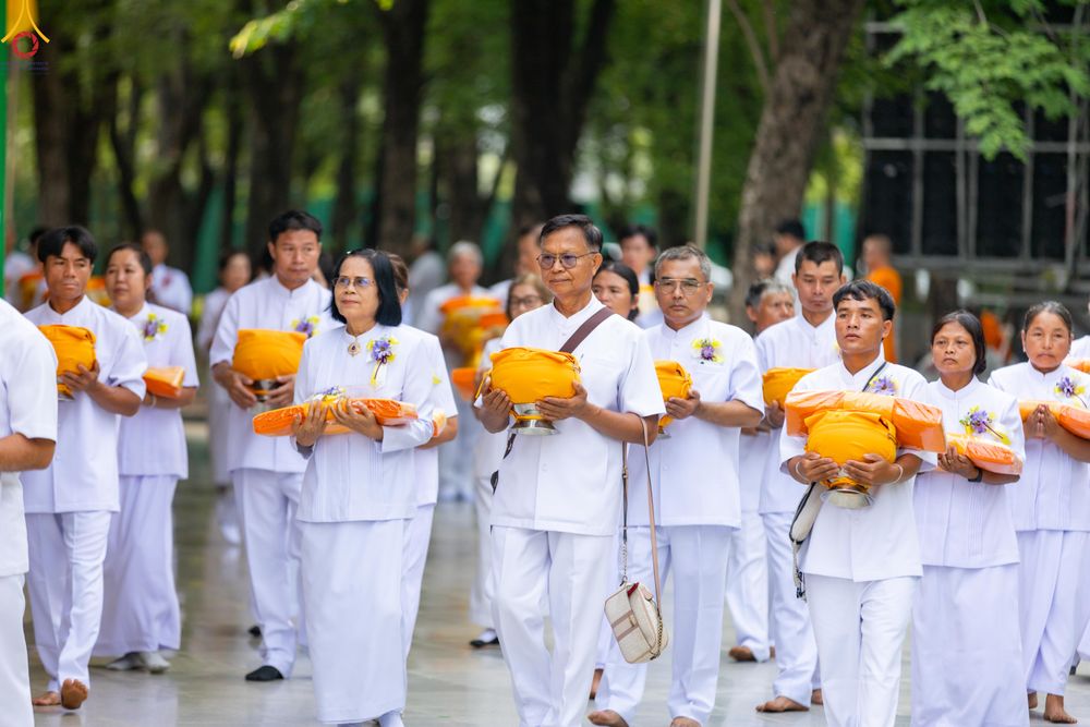 ภาพ No.328356:วันเสาร์ที่ 2 พฤษภาคม พ.ศ.2569 พิธีอุปสมบทสามเณรเตรียม DCI รุ่นที่ 23 ณ อุโบสถพระไตรปิฎก วัดพระธรรมกาย จังหวัดปทุมธานี