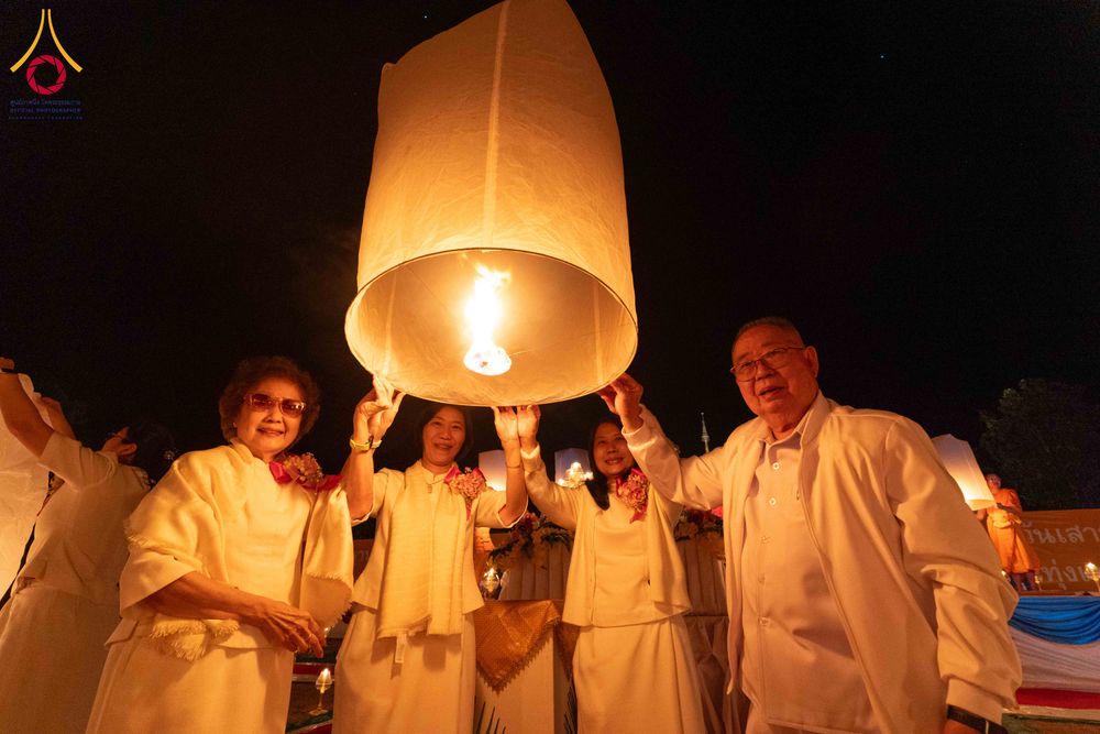 ภาพ No.309129:วันศุกร์ที่ 6 กุมภาพันธ์ พ.ศ.2569 พิธีจุดประทีปโคมลาน ปล่อยโคมลอยถวายเป็นพุทธบูชา  ณ ลานธรรมเจดีย์วัดทุ่งเจริญธรรม อ.อมก๋อย จ.เชียงใหม่