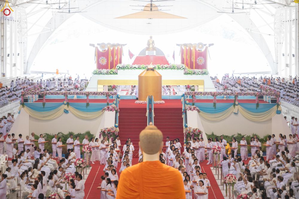 ภาพ No.345628:วันพฤหัสบดีที่ 27 สิงหาคม พ.ศ.2569 พิธีทอดผ้าป่าเพื่อถวายอุปกรณ์สื่อโสตทัศน์ อาคาร 82 ปี หลวงพ่อธัมมชโย พิธีทอดผ้าป่าสมทบกฐินวัดพระธรรมกาย และสมทบกฐิน 30,000 กว่าวัดทั่วไทย ครั้งที่ 1 ประจำปี พุทธศักราช 2569 ณ วัดพระธรรมกาย ปทุมธานี
