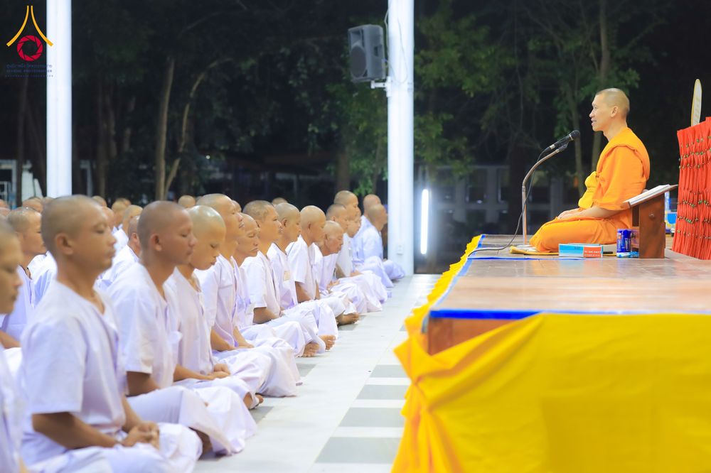 ภาพ No.285633:วันที่ 26-30  พฤศจิกายน พ.ศ. 2568  กิจกรรมสวดมนต์ นั่งสมาธิ ฟังธรรม ของนาคธรรมทายาท ในโครงการบวชบูชาธรรมมหาปูชนียาจารย์  ณ ศูนย์ปฏิบัติธรรมบุรีรัมย์ จ.บุรีรัมย์