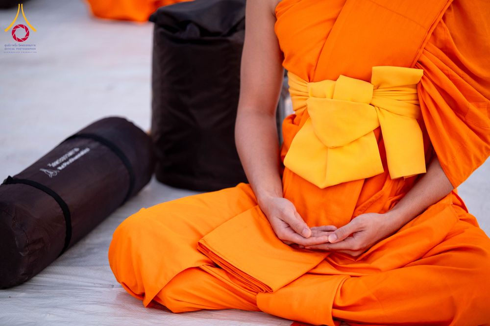 ภาพ No.290598:วันที่ 8 มกราคม พ.ศ. 2569 พระธรรมยาตราปฏิบัติธรรม และถ่ายภาพหมู่ประวัติศาสตร์ ในโครงการธรรมยาตรา กตัญญูบูชามหาปูชนียาจารย์ พระมงคลเทพมุนี(สด จนฺทสโร) พระผู้ปราบมาร อนุสรณ์สถาน 7 แห่ง ปีที่ 14 ณ อนุสรณ์สถานคลองบางนางแท่น อ.สามพราน จ.นครปฐม