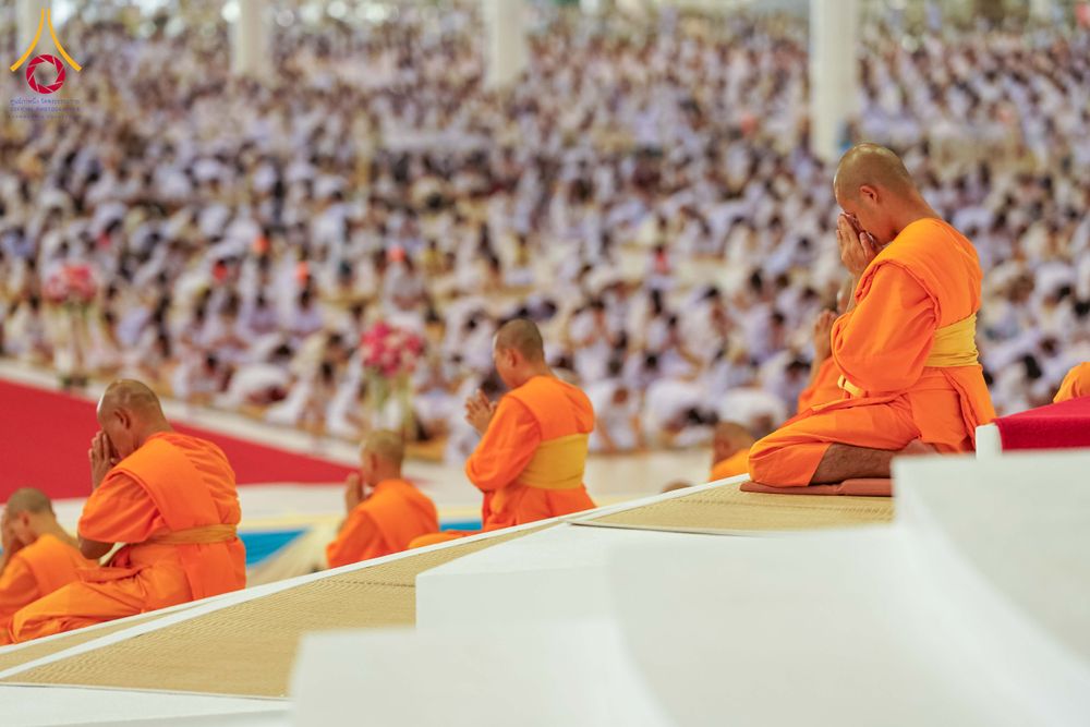 ภาพ No.308324:วันที่ 1  กุมภาพันธ์ พ.ศ. 2569 พิธีบูชาข้าวพระอาทิตย์ต้นเดือน ณ สภาธรรมกายสากล วัดพระธรรมกาย