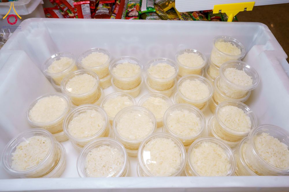 ภาพ No.303156:วันที่ 26 มกราคม พ.ศ. 2569 พิธีถวายภัตตาหารเป็นสังฆทาน แด่พระธรรมยาตรา ณ วัดพระธรรมกาย  จังหวัดปทุมธานี ในโครงการธรรมยาตรา กตัญญูบูชา มหาปูชนียาจารย์ พระมงคลเทพมุนี(สด จนฺทสโร) พระผู้ปราบมาร อนุสรณ์สถาน 7 แห่ง ปีที่ 14