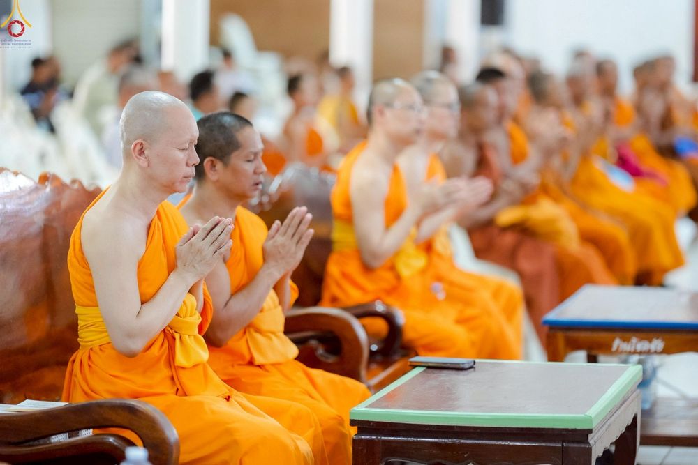 ภาพ No.233616:วันจันทร์ที่ 7 กรกฎาคม พ.ศ. 2568 จังหวัดบุรีรัมย์รวมใจ สัมมนาคณะสงฆ์ เพื่อฟื้นฟูพระพุทธศาสนา  โครงการทอดกฐินสามัคคีทั่วไทย 30,000 วัด ประจำปีพุทธศักราช 2568 และพิธีถวายมหาสังฆทาน 300 กว่าวัด โดยคณะศิษยานุศิษย์ บูชาธรรม 81 ปี หลวงพ่อธัมมชโย  ณ วัดกลาง พระ