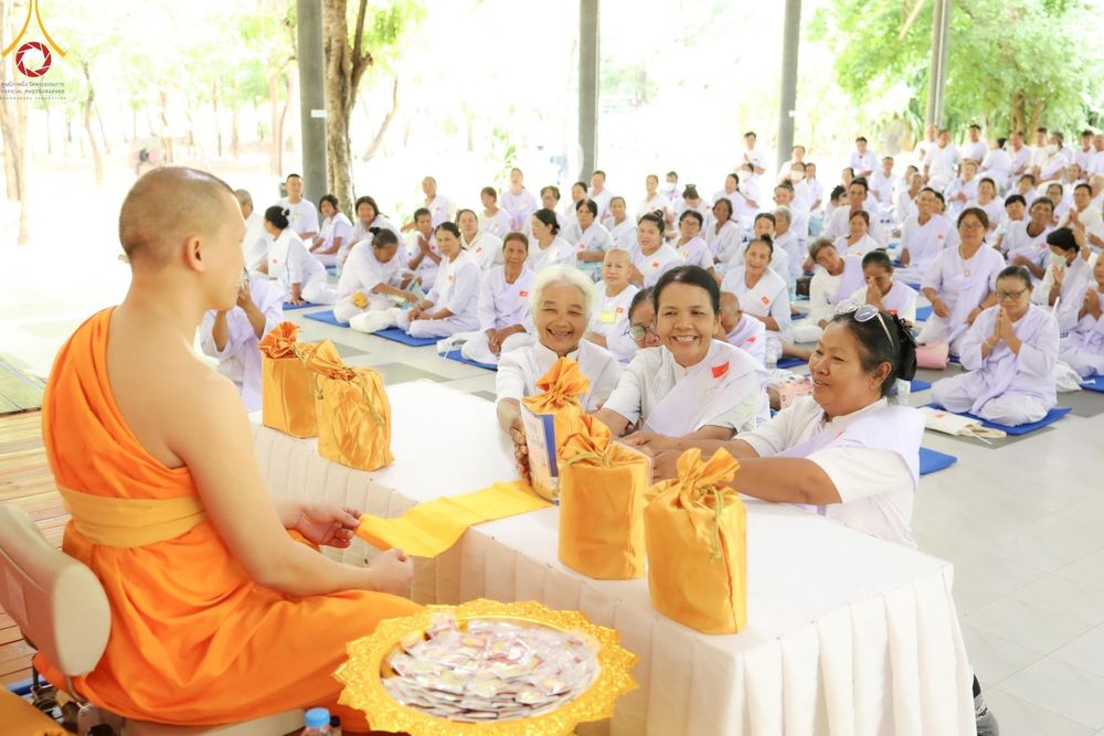 ภาพ No.155092:โครงการอุบาสกแก้ว อุบาสิกาแก้ว รุ่นที่ 2 ตัวแทนทอดกฐินสามัคคีทั่วไทย 30,000 วัด บูชาธรรม 80 ปี หลวงพ่อธัมมชโย จังหวัดบุรีรัมย์ ระหว่างวันที่ 13-15 กันยายน พ.ศ. 2567