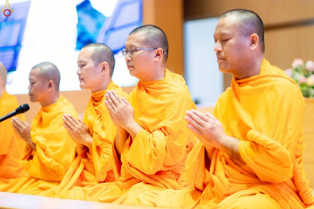 ภาพ No.242449:วันที่ ๒๙ - ๓๑ สิงหาคม พ.ศ. ๒๕๖๘ สัมมนารวมใจผู้นำบุญ บูชาธรรม ๘๑ ปี  หลวงพ่อธัมมชโย รุ่นที่ ๒ กฐินสามัคคีทั่วไทย ๓๐,๐๐๐ วัด โครงการอุปสมบทบูชาธรรมมหาปูชนียาจารย์  ๓,๐๐๐ รูป