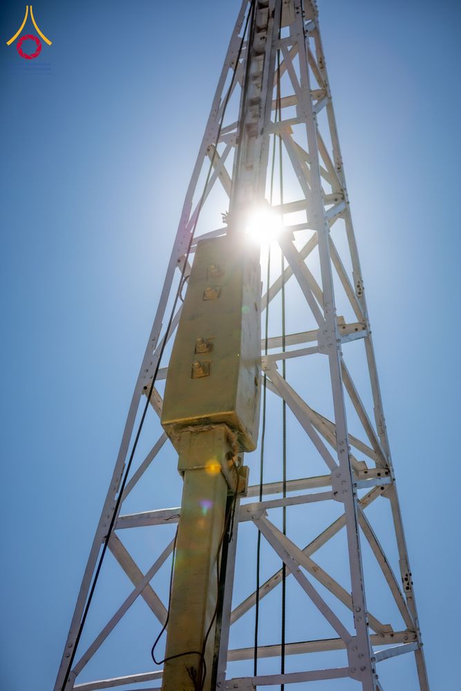 ภาพ No.285798:วันพุธที่ 10 ธันวาคม พ.ศ.2568  พิธีตอกเสาเข็มมงคลต้นสุดท้าย รองรับองค์พระเจดีย์เพื่อสร้างสันติภาพโลก ณ ศูนย์ปฏิบัติธรรมและศูนย์อบรมเยาวชน ชัยนาท