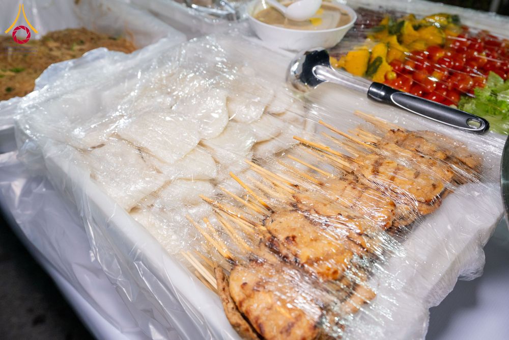 ภาพ No.288322:วันที่ 5 มกราคม พ.ศ. 2569 พิธีถวายภัตตาหารเป็นสังฆทาน แด่พระธรรมยาตรา ในโครงการธรรมยาตรา กตัญญูบูชา มหาปูชนียาจารย์ พระมงคลเทพมุนี(สด จนฺทสโร) พระผู้ปราบมาร อนุสรณ์สถาน 7 แห่ง ปีที่ 14 ณ อนุสรณ์สถานมหาวิหารพระมงคลเทพมุนี (โลตัสแลนด์) อ.สองพี่น้อง จ.สุพรร