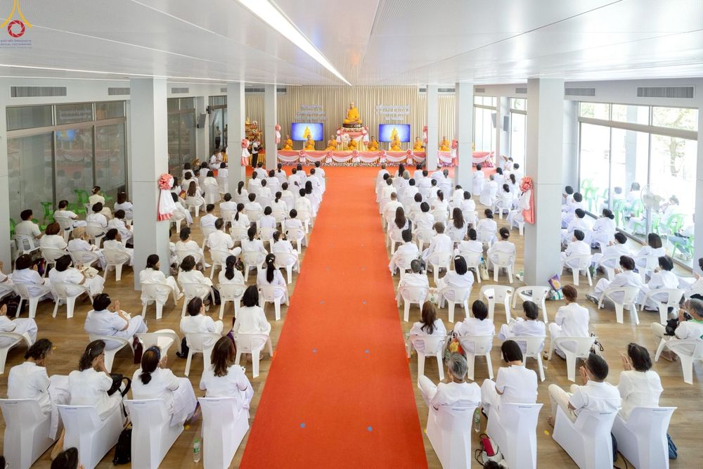 ภาพ No.249297:วันที่ 20 กันยายน พ.ศ. 2568 พิธีประดิษฐานรูปหล่อหลวงปู่วัดปากน้ำ ภาษีเจริญ ณ วิหารพระมงคลเทพมุนี (สด จนฺทสโร) ศูนย์ปฏิบัติธรรมภูเก็ต จ.ภูเก็ต