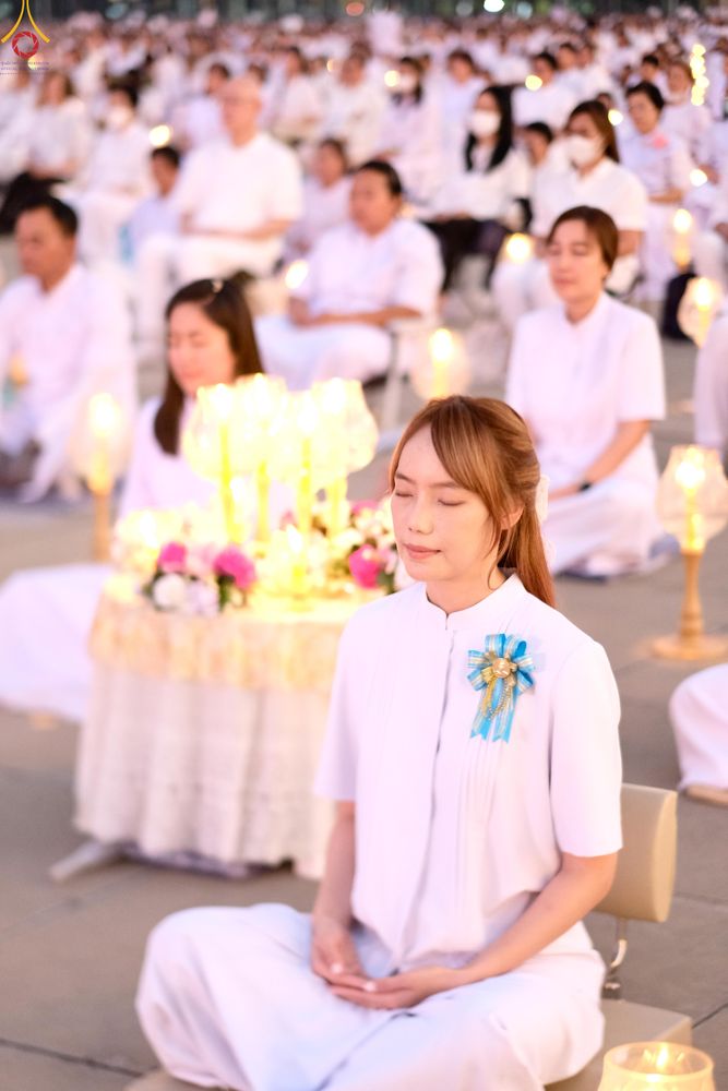 ภาพ No.307974:วันที่ 31 มกราคม พ.ศ. 2569 พิธีจุดประทีปธรรมถวายเป็นพุทธบูชา  และบูชาธรรมมหาปูชนียาจารย์ (ภาพชุดที่ 3) ณ วัดพระธรรมกาย ปทุมธานี ในโครงการธรรมยาตรา กตัญญูบูชา มหาปูชนียาจารย์ พระมงคลเทพมุนี(สด จนฺทสโร) พระผู้ปราบมาร อนุสรณ์สถาน 7 แห่ง ปีที่ 14