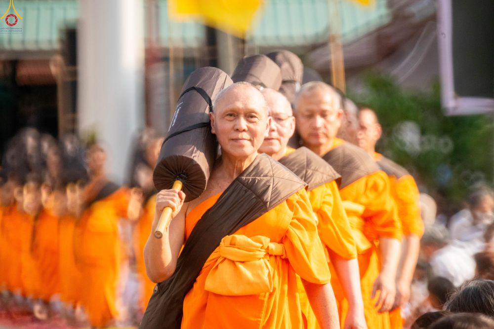ภาพ No.295183:วันที่ 16 มกราคม พ.ศ. 2569 พิธีต้อนรับพระธรรมยาตรา อนุสรณ์สถานลำดับที่ 4 (ภาพชุดที่ 2) สถานที่เกิดด้วยกายธรรม ณ วัดโบสถ์บน ต.บางคูเวียง จ.นนทบุรี ในโครงการธรรมยาตรา กตัญญูบูชา มหาปูชนียาจารย์ พระมงคลเทพมุนี(สด จนฺทสโร) พระผู้ปราบมาร อนุสรณ์สถาน 7 แห่ง ปี