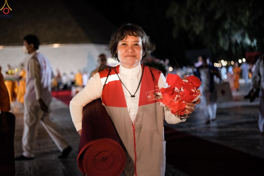 ภาพ No.296344:ภาพเบื้องหลังอาสาสมัครรวมใจ ชุดที่ 2 ในโครงการธรรมยาตรา กตัญญูบูชา มหาปูชนียาจารย์ พระมงคลเทพมุนี(สด จนฺทสโร) พระผู้ปราบมาร อนุสรณ์สถาน 7 แห่ง ปีที่ 14