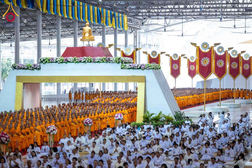 ภาพ No.308704:วันที่ 1 กุมภาพันธ์ พ.ศ. 2569 พิธีรับประกาศนียบัตร และพระของขวัญพระธรรมยาตรา ณ สภาธรรมกายสากล วัดพระธรรมกาย จ.ปทุมธานี