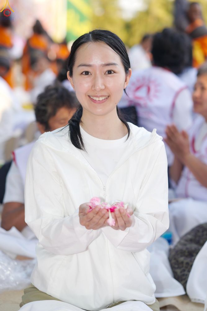 ภาพ No.290517:วันที่ 7 มกราคม พ.ศ. 2569 พิธีต้อนรับพระธรรมยาตรา ณ อนุสรณ์สถานลำดับที่ 2  สถานที่ตั้งมโนปณิธานบวชตลอดชีวิต อนุสรณ์สถานคลองบางนางแท่น (ภาพชุดที่ 2) อ.สามพราน จ.นครปฐม ในโครงการธรรมยาตรา กตัญญูบูชา มหาปูชนียาจารย์ พระมงคลเทพมุนี(สด จนฺทสโร) พระผู้ปราบมาร 