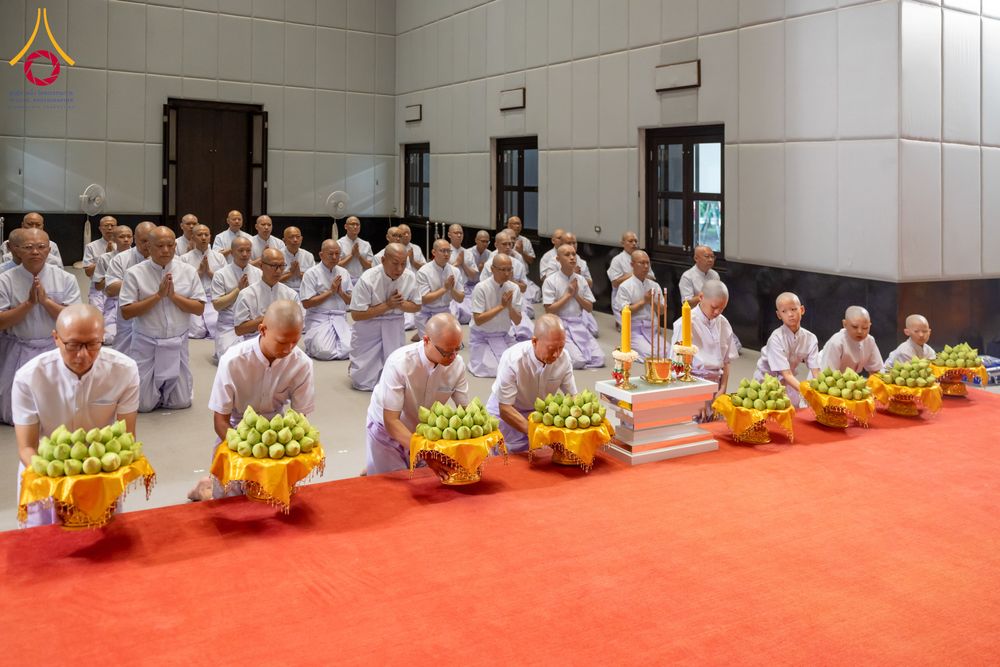 ภาพ No.286505:วันเสาร์ที่ 12 กรกฏาคม พ.ศ.2568 พิธีบรรพชาอุปสมบท  โครงการบรรพชาอุปสมบทหมู่ ธรรมทายาทนานาชาติ(ภาคภาษาจีน), โครงการบรรพชาสามเณร โรงเรียนนานาชาติ รุ่นที 14