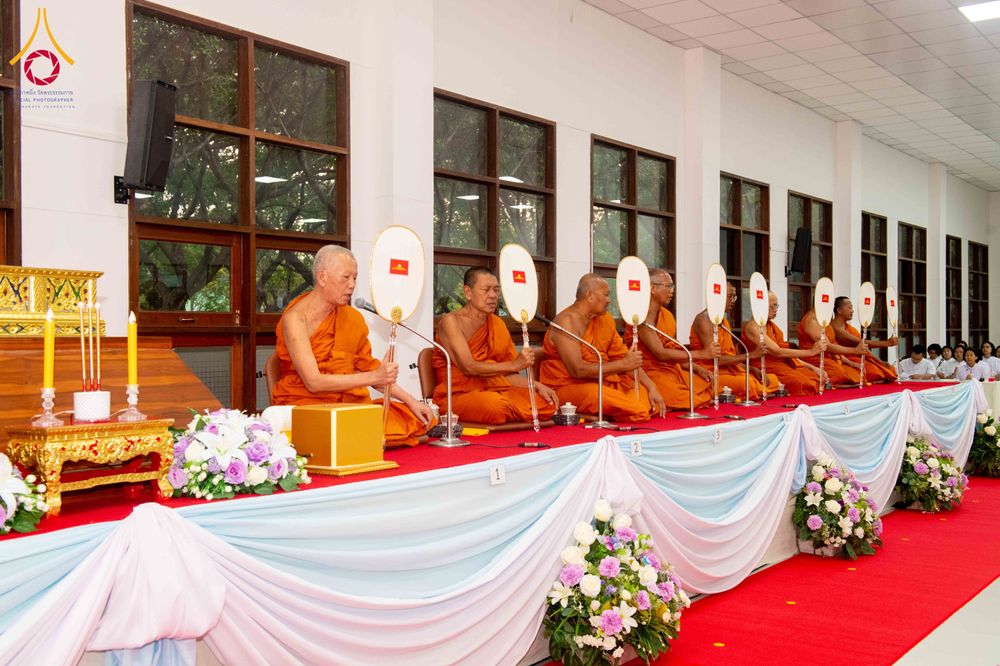 ภาพ No.316227:วันเสาร์ที่ 28 มีนาคม พ.ศ. 2569 พิธีบำเพ็ญกุศล คุณพ่อณรงค์ จินตมากุล  สิริอายุ 99 ปี 11 เดือน โยมบิดา พระครูปลัดรัตนวีรวัฒน์ (รังสฤษดิ์ อิทฺธิจินตโก) ที่ปรึกษาเจ้าคณะจังหวัดปทุมธานี เจ้าอาวาสวัดพระธรรมกาย  ณ ห้องปลูกศรัทธา 2 วัดพระธรรมกาย ปทุมธานี