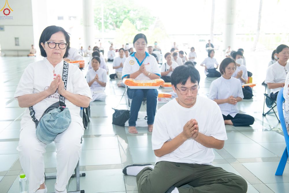 ภาพ No.343098:วันที่ 13 สิงหาคม พ.ศ.2569 พิธีบุพเปตพลี ครั้งที่ 186 ร่วมอุทิศส่วนกุศล แด่หมู่ญาติผู้ล่วงลับไปแล้ว และเป็นปัจจัยสนับสนุน การเผยแผ่พระพุทธศาสนา ณ หอฉันคุณยายอาจารย์ วัดพระธรรมกาย