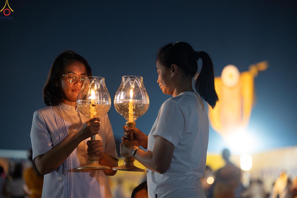 ภาพ No.308102:วันที่ 31 มกราคม พ.ศ. 2569 พิธีจุดประทีปธรรมถวายเป็นพุทธบูชา  และบูชาธรรมมหาปูชนียาจารย์ (ภาพชุดที่ 3) ณ วัดพระธรรมกาย ปทุมธานี ในโครงการธรรมยาตรา กตัญญูบูชา มหาปูชนียาจารย์ พระมงคลเทพมุนี(สด จนฺทสโร) พระผู้ปราบมาร อนุสรณ์สถาน 7 แห่ง ปีที่ 14