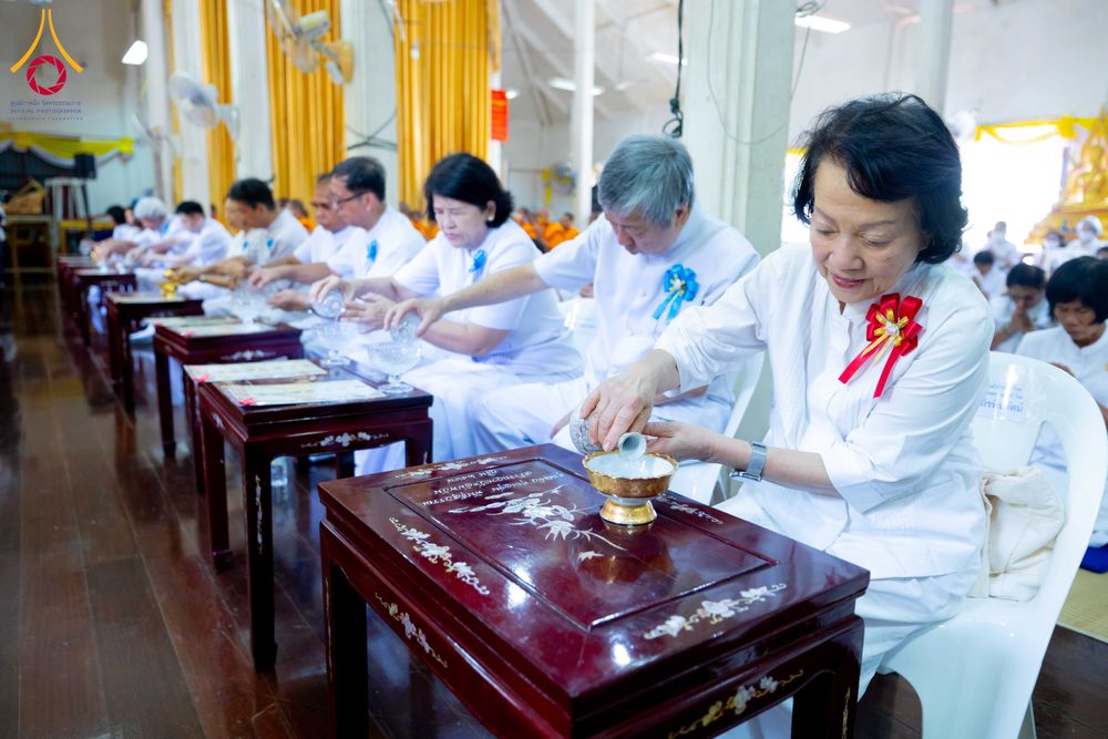 ภาพ No.298907:วันที่ 16 มกราคม พ.ศ. 2569 พิธีทอดผ้าป่าทำนุบำรุงศาสนสถาน ณ วัดอัมพวัน ต.บางม่วง อ.บางใหญ่ จ.นนทบุรี ในโครงการธรรมยาตรา กตัญญูบูชา มหาปูชนียาจารย์ พระมงคลเทพมุนี(สด จนฺทสโร) พระผู้ปราบมาร อนุสรณ์สถาน 7 แห่ง ปีที่ 14