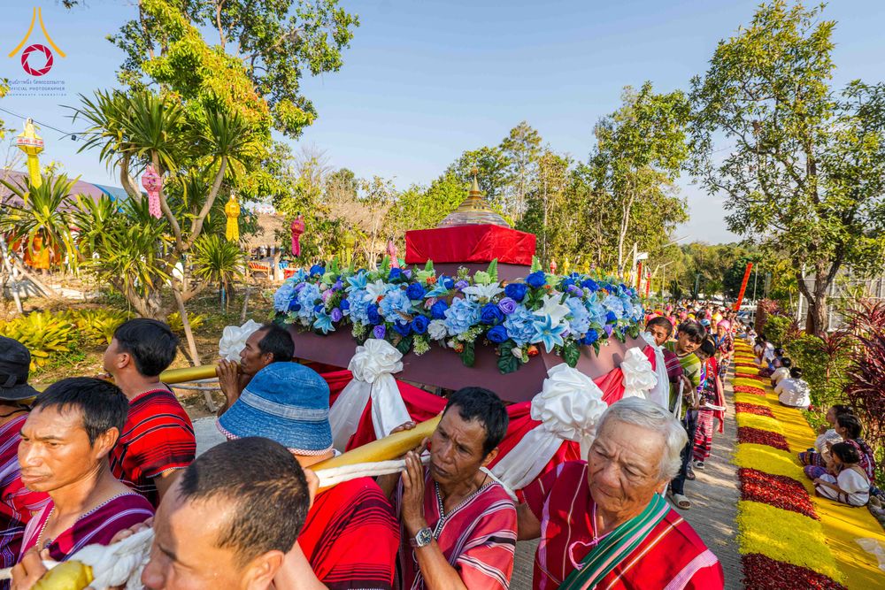 ภาพ No.308927:วันศุกร์ที่ 6 กุมภาพันธ์ พ.ศ.2569 พิธีอัญเชิญพระบรมสารีริกธาตุ เพื่อประดิษฐาน  ณ เจดีย์วัดทุ่งเจริญธรรม อ.อมก๋อย จ.เชียงใหม่