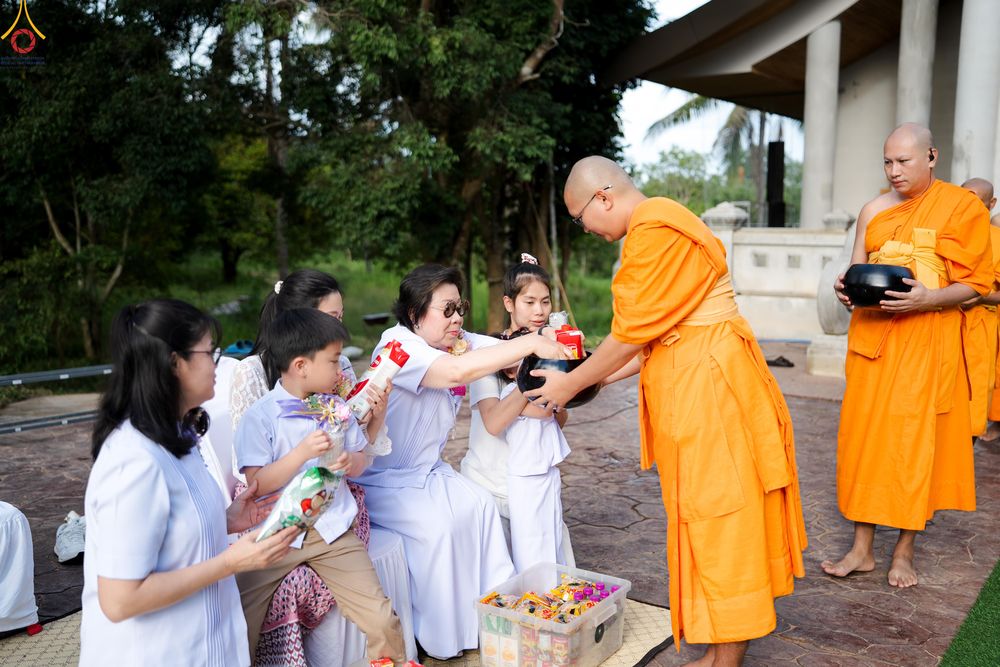 ภาพ No.335624:วันที่ 14 มิถุนายน พ.ศ.2569 พิธีทอดผ้าป่าแก้วภูเรือฉลองครบรอบ11ปี