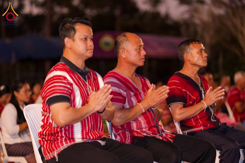 ภาพ No.309080:วันศุกร์ที่ 6 กุมภาพันธ์ พ.ศ.2569 พิธีจุดประทีปโคมลาน ปล่อยโคมลอยถวายเป็นพุทธบูชา  ณ ลานธรรมเจดีย์วัดทุ่งเจริญธรรม อ.อมก๋อย จ.เชียงใหม่